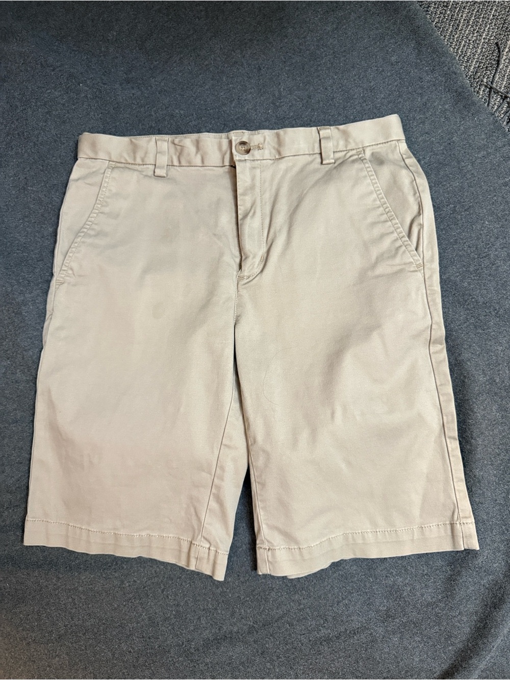 Vineyard Vines Men’s Khaki Flat-Front Chino Shorts
